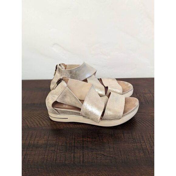 Eileen Fisher Platinum Metallic Suede Sport Sandals - Size 5 - Picture 1 of 8